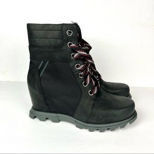 Sorel Joan Of Arctic Lexie Wedge III Black Red Lace Waterproof Boots